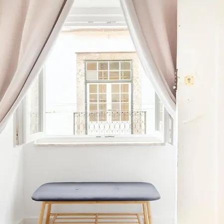 Plum Guide - Uma Casa Portuguesa * Lissabon